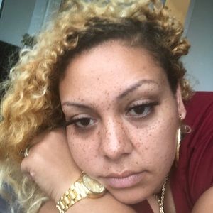 Meet your Posher, Chastity